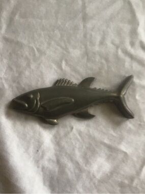 VineYard Vines Solid brass bottle opener